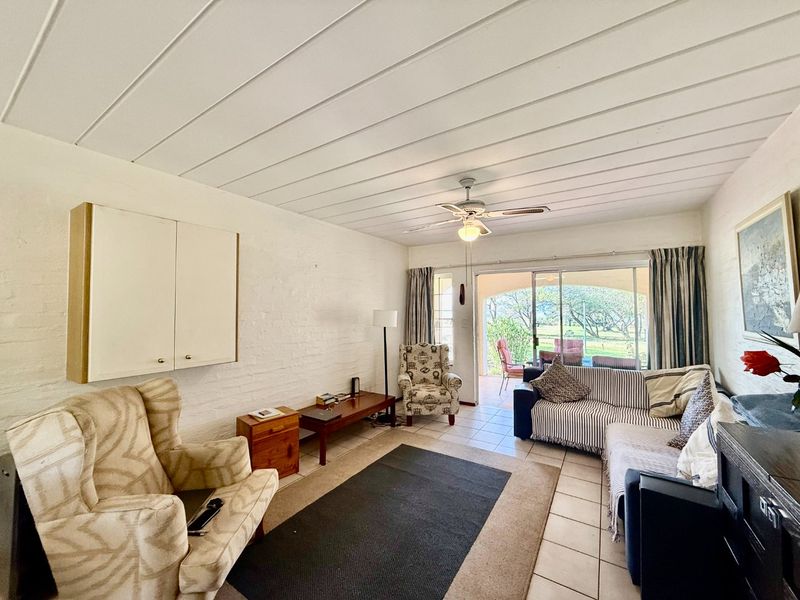Beautifully fully furnished 2-bed, 2-bath lock-up-and-go rental on a prestigious lifestyle estate — golf cart included! - Photo 5