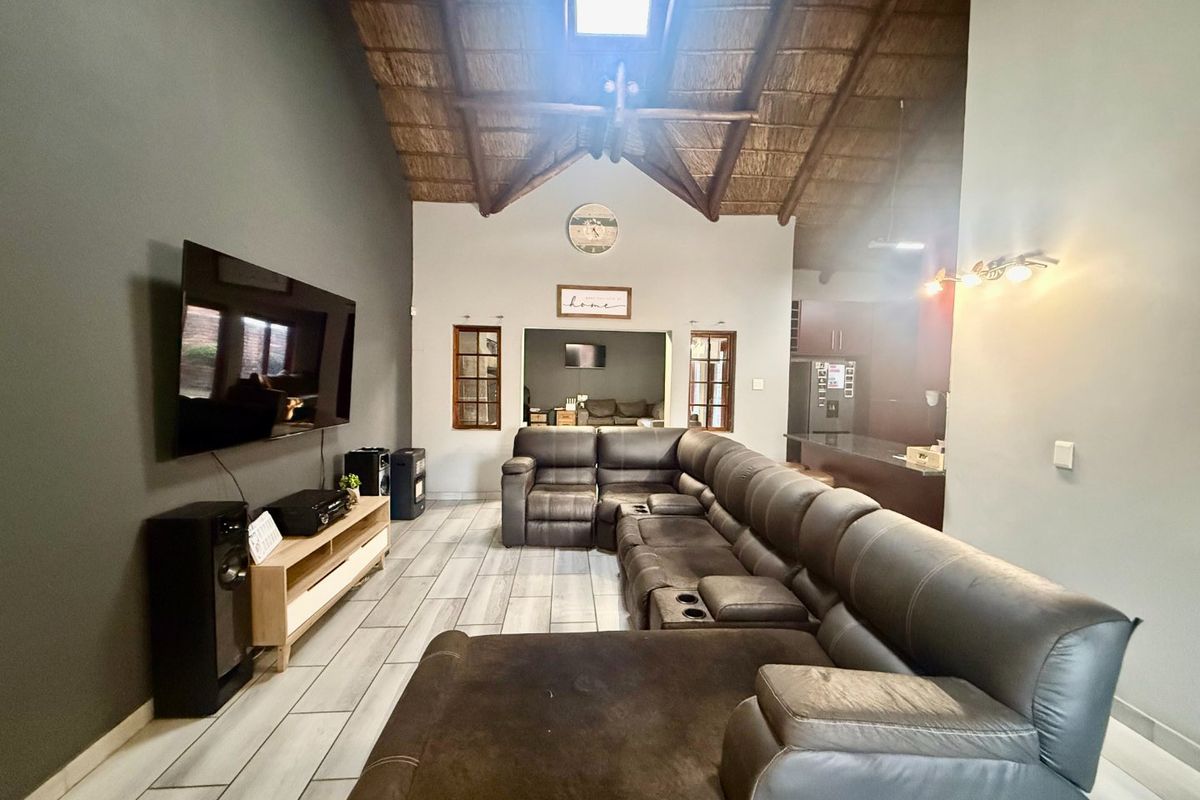 Modern Living Meets Effortless Comfort in Bhubezi Estate - Photo 3