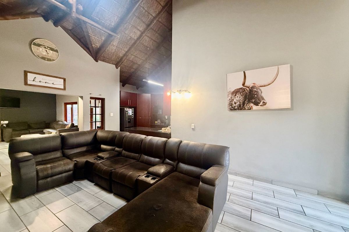 Modern Living Meets Effortless Comfort in Bhubezi Estate - Photo 4
