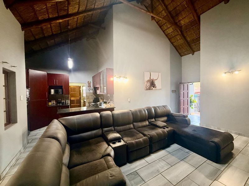 Modern Living Meets Effortless Comfort in Bhubezi Estate - Photo 7