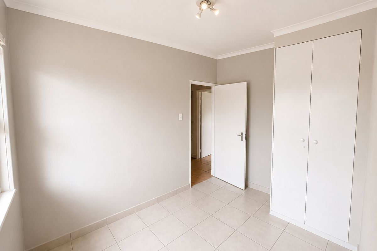 Spacious 2 Bedroom First Floor Apartment in The Fields – Buccleuch - Photo 5