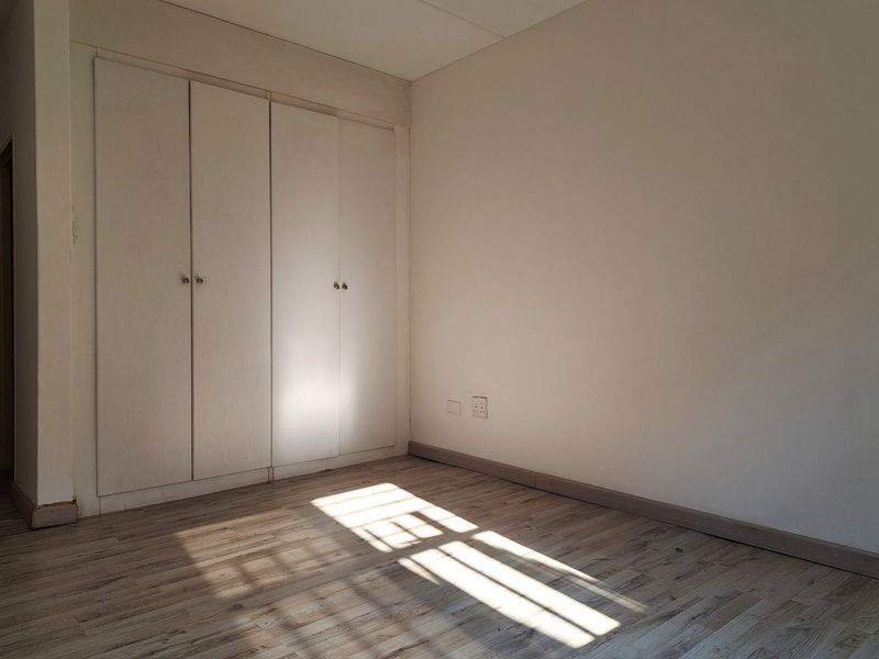 2 Bedroom 2 Bathroom Ground Floor Apartment - Photo 10