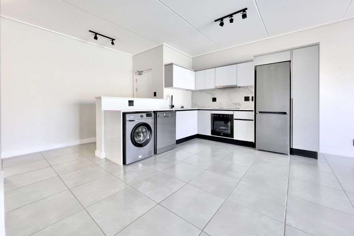 3 Bedroom Apartment / Flat to Rent in Waterfall - Photo 4