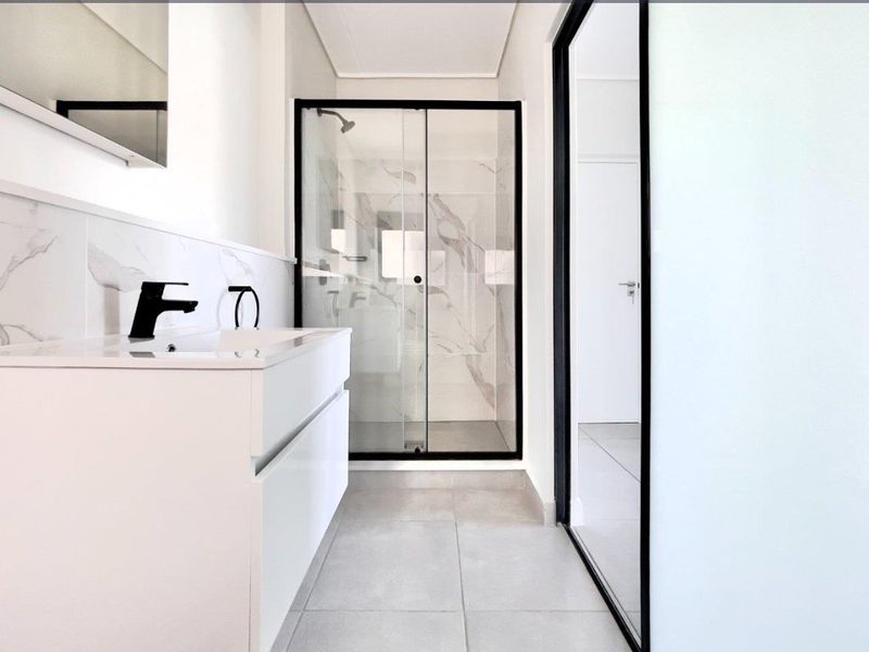 3 Bedroom Apartment / Flat to Rent in Waterfall - Photo 7