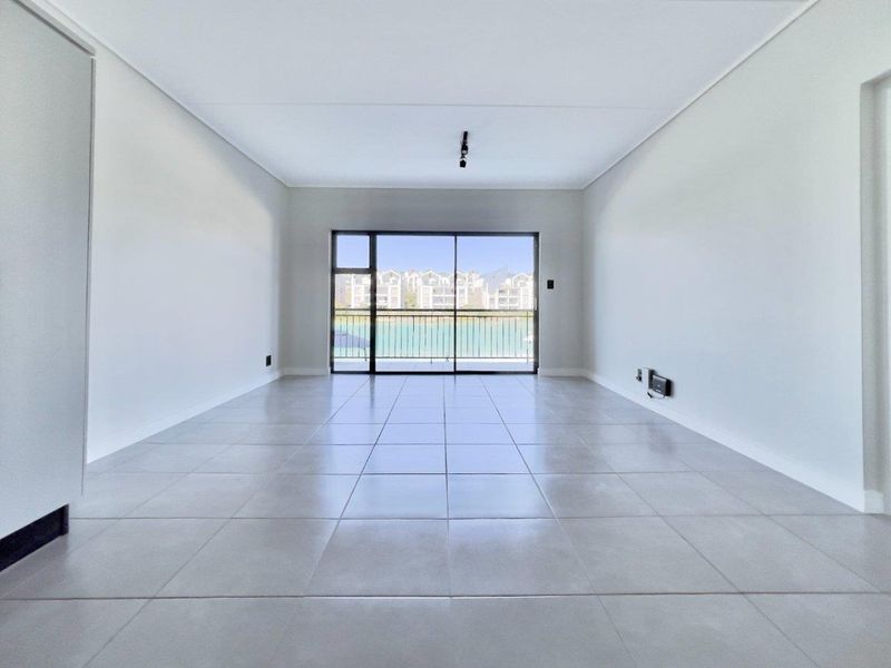 3 Bedroom Apartment / Flat to Rent in Waterfall - Photo 2
