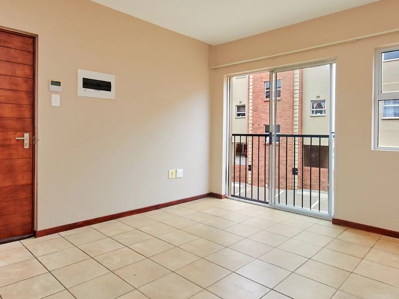 2 Bedroom 1 Bathroom Apartment For rental - Photo 5