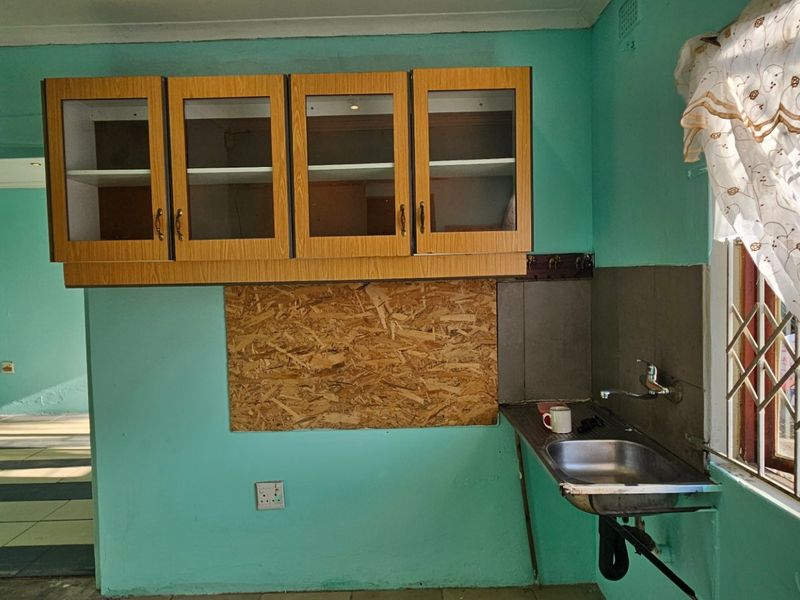 Comfortable 2-Bedroom Unit in Burbreeze, Tongaat - Photo 9
