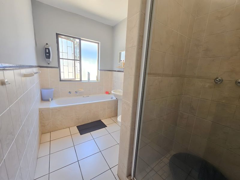 Spacious Ground-Floor Apartment in Ballito’s Wakenshaw Estate - Photo 6