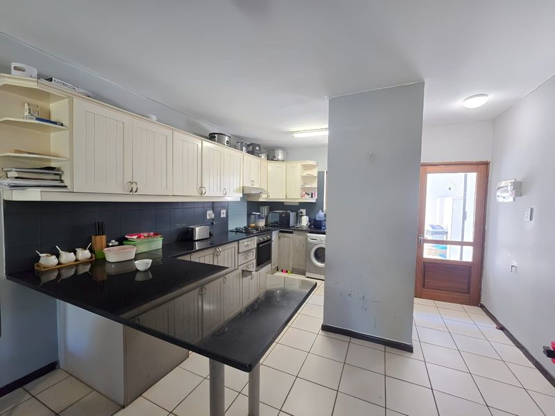 Spacious Ground-Floor Apartment in Ballito’s Wakenshaw Estate - Photo 3