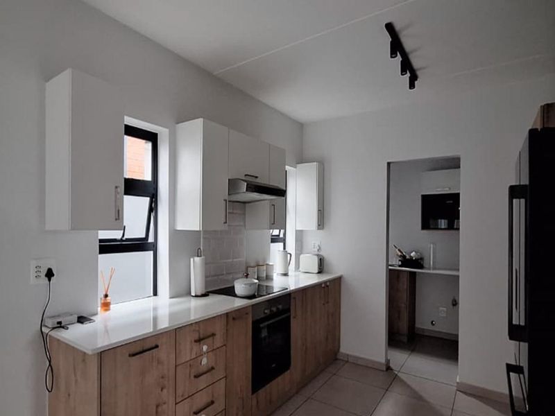 4 Bedroom House for Sale in Broadacres - Photo 3