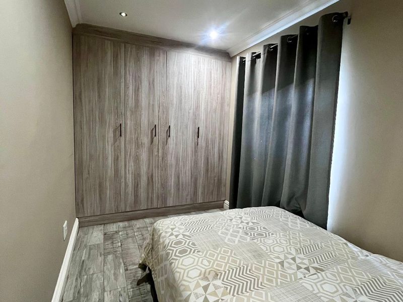 MOVE IN READY - Photo 6