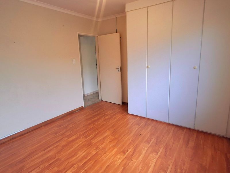 Neat & Low-Maintenance 2-Bedroom Face-Brick Townhouse with Private Garden in Sasolburg - Photo 10