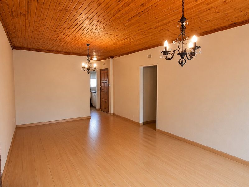 Charming Lock-Up-and-Go Townhouse in a Popular Complex in Sasolburg - Photo 3