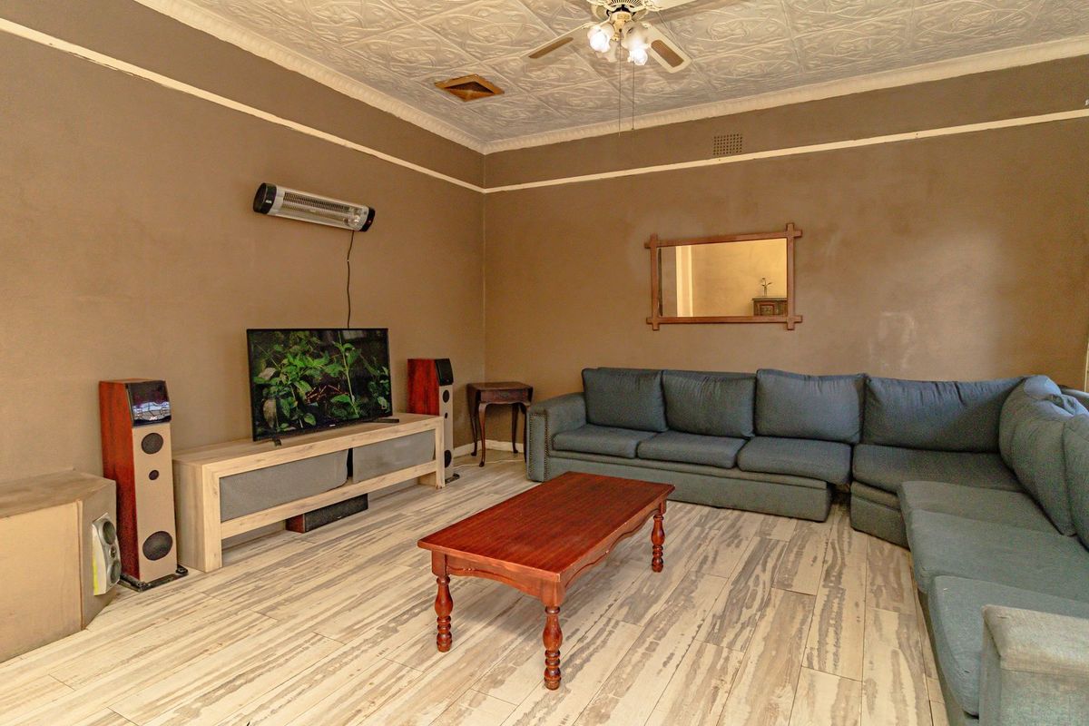 Charming Edenvale Home with 2 Flatlets plus Borehole - Photo 5