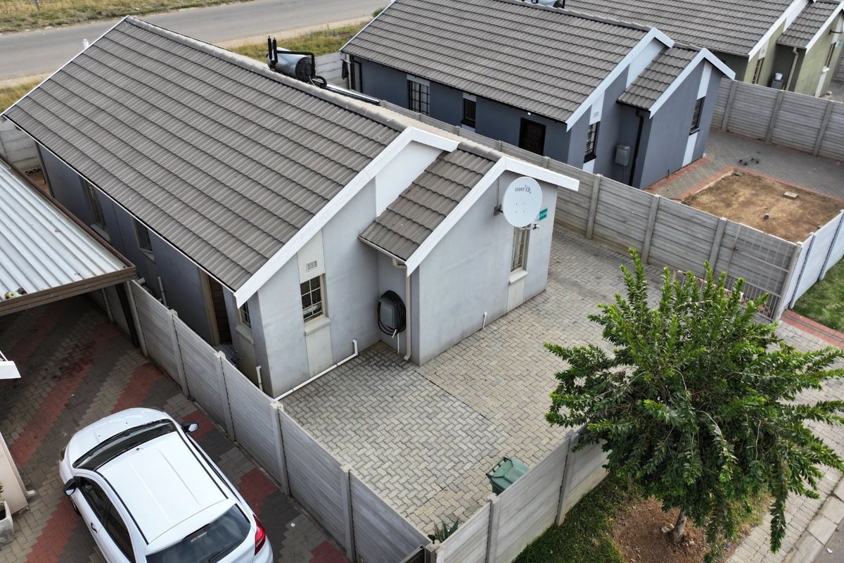 Sunny Open Plan Home in Sky City with Fibre - Photo 3