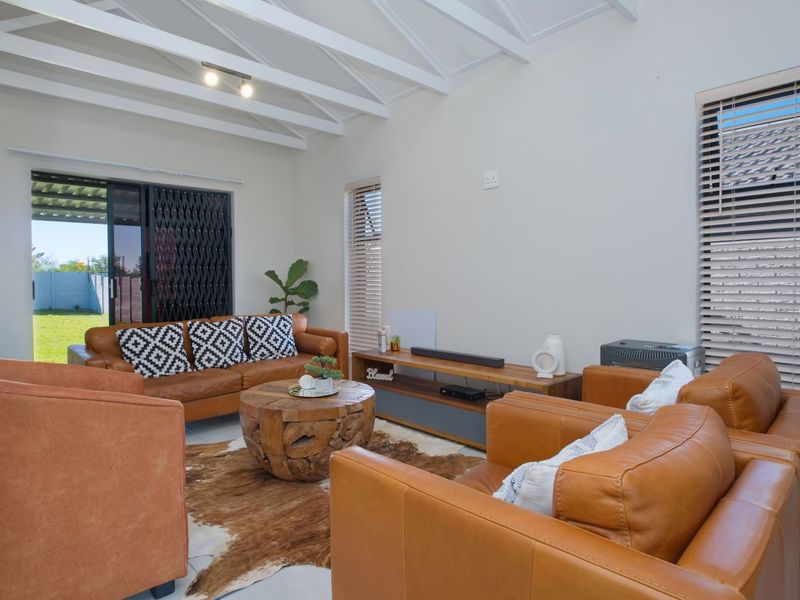 3 bedroom house for sale in Fairview - Photo 9