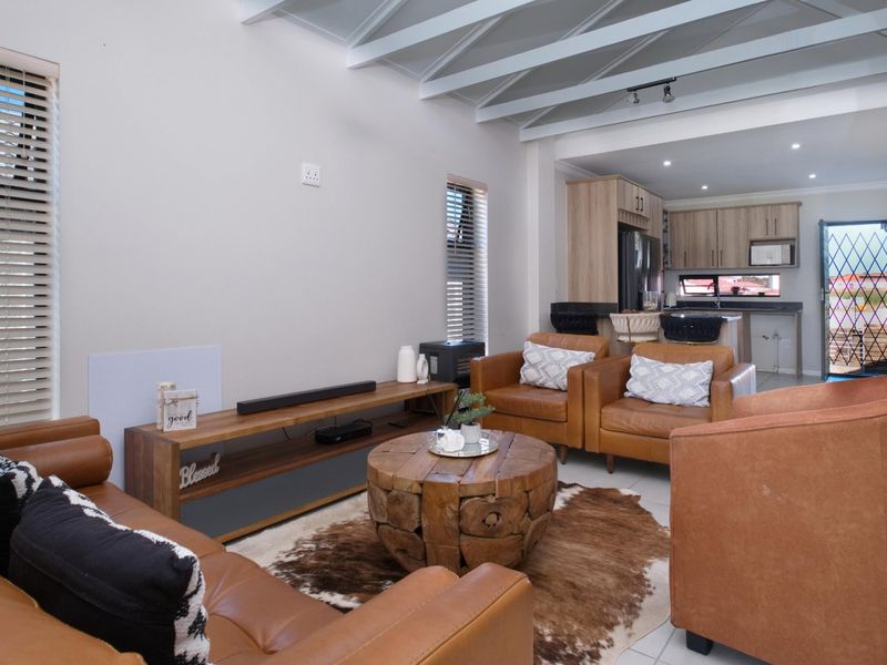 3 bedroom house for sale in Fairview - Photo 8