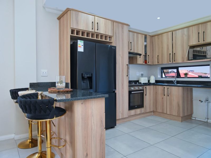 3 bedroom house for sale in Fairview - Photo 7