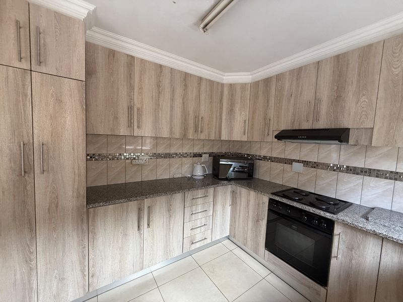 Turnkey Perfection in the Heart of Raisethorpe..make this Beautiful home Your Own.. - Photo 10