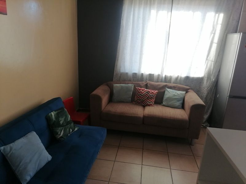 Lovely 3 bedroom family home to Rent in Vista Park - Photo 4