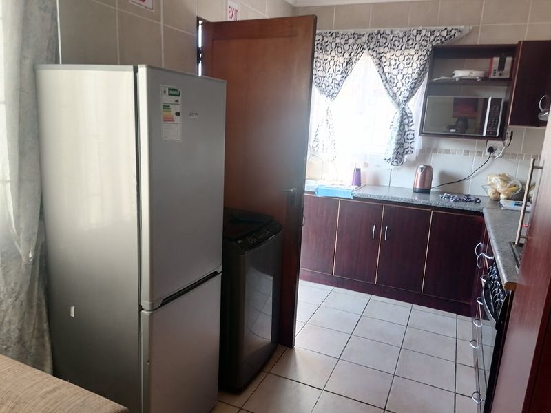 Lovely 3 bedroom family home to Rent in Vista Park - Photo 6