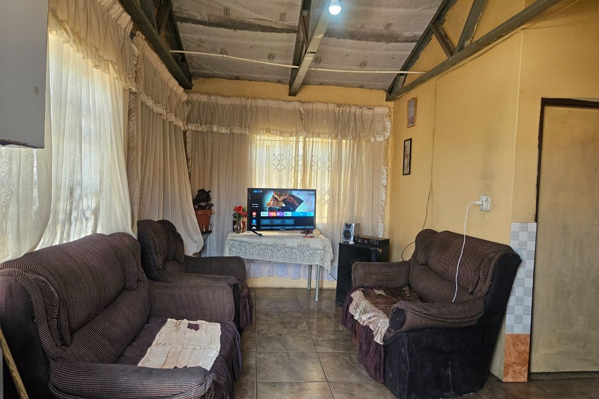 3 Bedroom house for sale - Photo 2