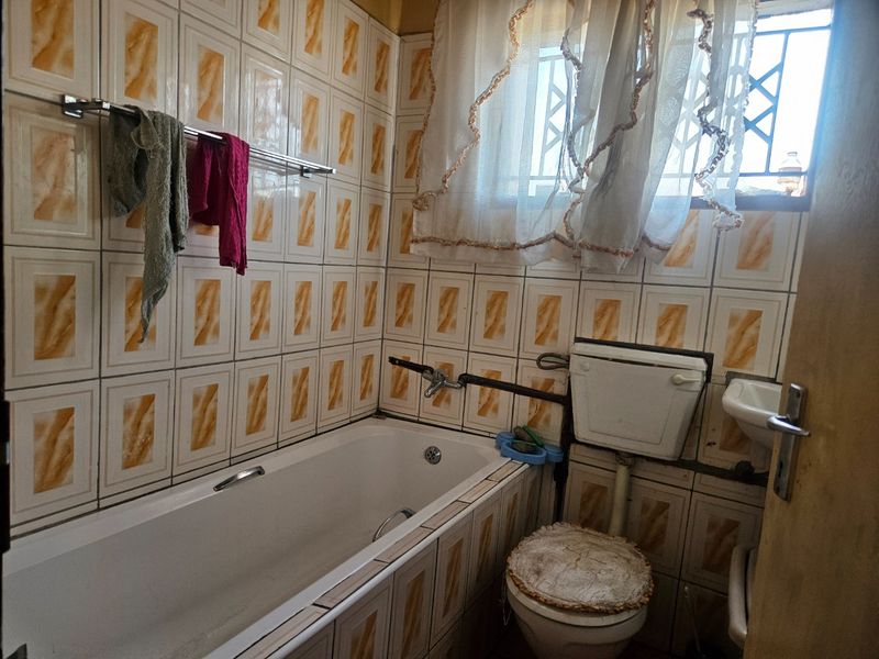3 Bedroom house for sale - Photo 8