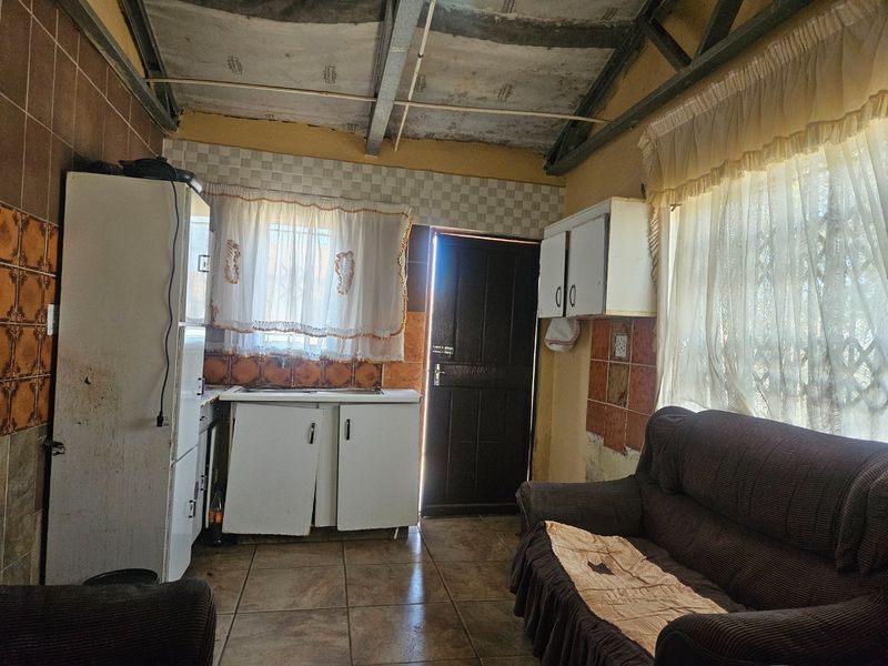 3 Bedroom house for sale - Photo 5