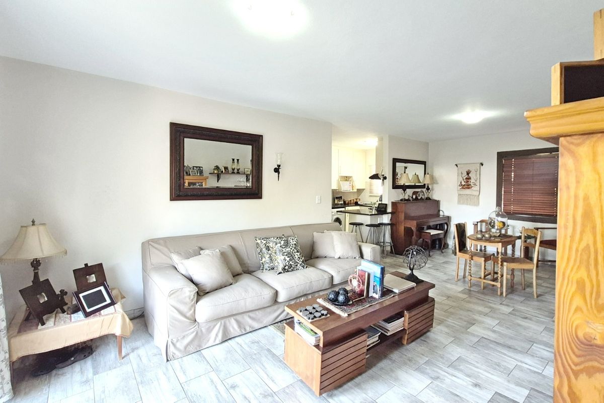 BEAUTIFUL 2 Bedroom 2 Bathroom renovated ground floor  - Rietvalleirand - Photo 2