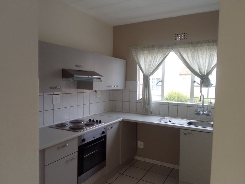 Ideally located in a sought-after area. - Photo 6