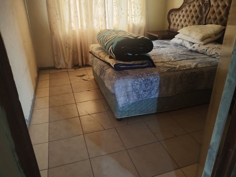 Very Big Home for sale in Mthawalume - Photo 10