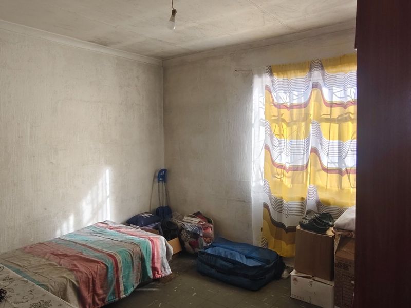 2 Bedroom House For Sale In Lentegeur  - Photo 8