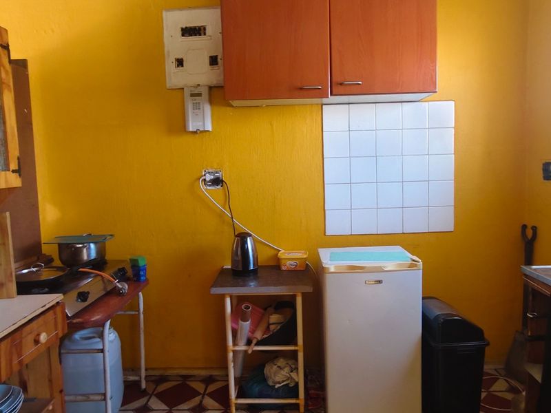 2 Bedroom House For Sale In Lentegeur  - Photo 4