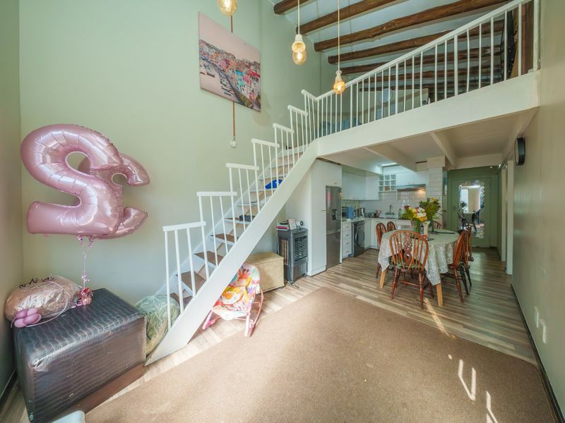 Modern 2-Bedroom Loft Unit in Secure Lifestyle Complex - Photo 5
