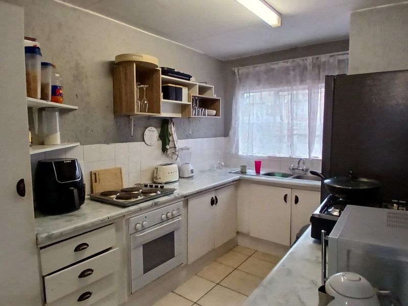 First time Buyer? This is the Perfect Starter Home or Investment Opportunity in Pellissier - Photo 5