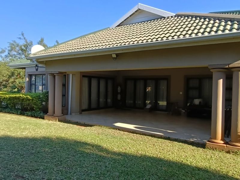 To let in Somerset Pak, elegant family home with loft apartment. - Photo 4