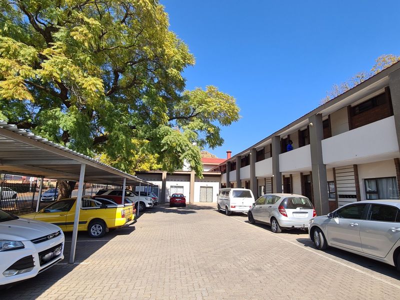 FULL TITLE RESIDENTIAL COMPLEX FOR SALE WITH LAND DEVELOPMENT OPPORTUNITY - Photo 3