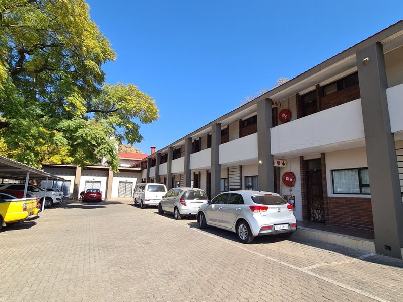 FULL TITLE RESIDENTIAL COMPLEX FOR SALE WITH LAND DEVELOPMENT OPPORTUNITY - Photo 2