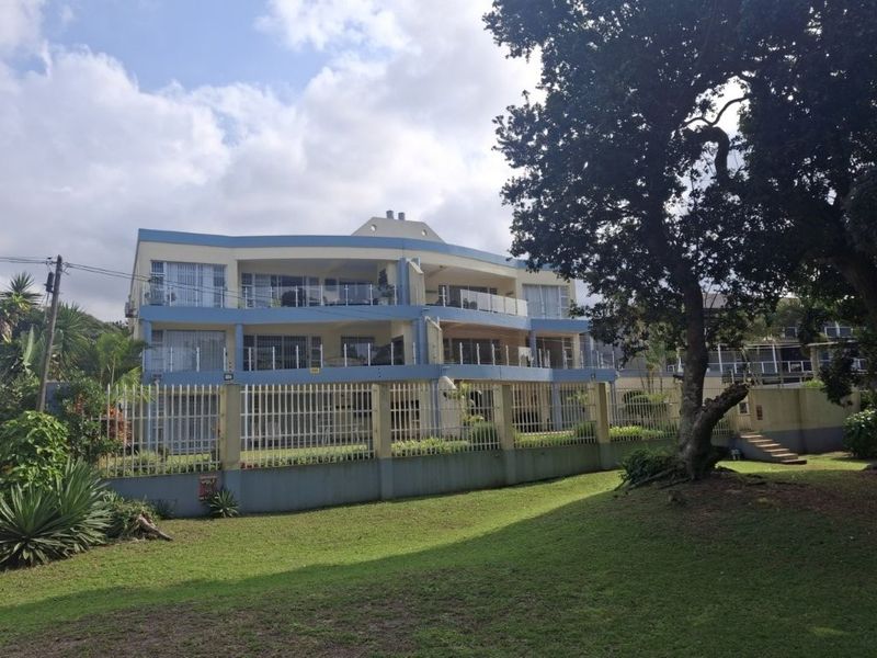 Elegant Ground Floor Beachfront Excellence With Private Beach Access, In One Of The Most Unique Locations On The Lower South Coast!!!!!! - Photo 1