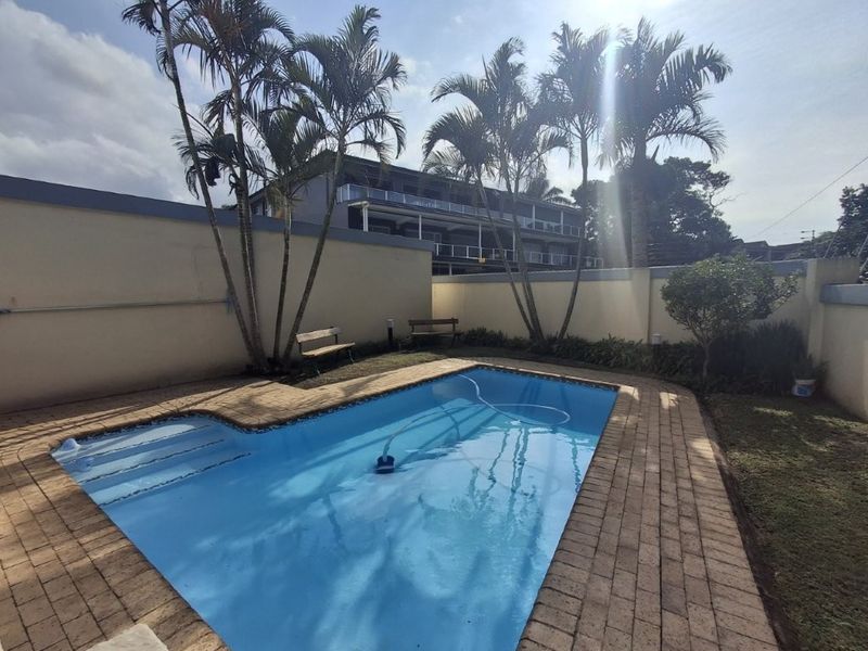 Elegant Ground Floor Beachfront Excellence With Private Beach Access, In One Of The Most Unique Locations On The Lower South Coast!!!!!! - Photo 8