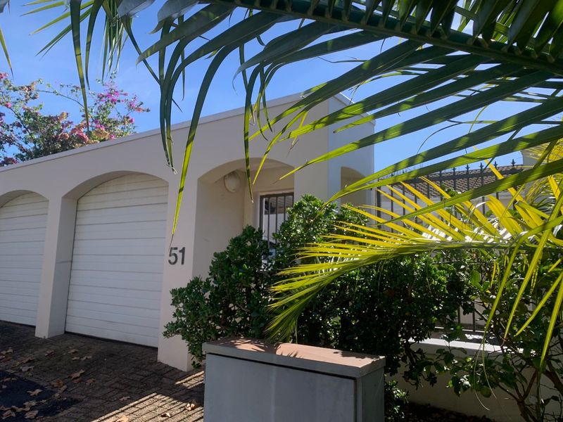 4 Bedroom House in Rondebosch - Photo 1
