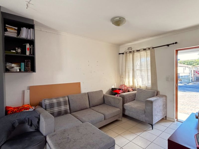 Move-In Ready 2-Bedroom Home with Secure Estate Access & Convenient Location - Photo 6