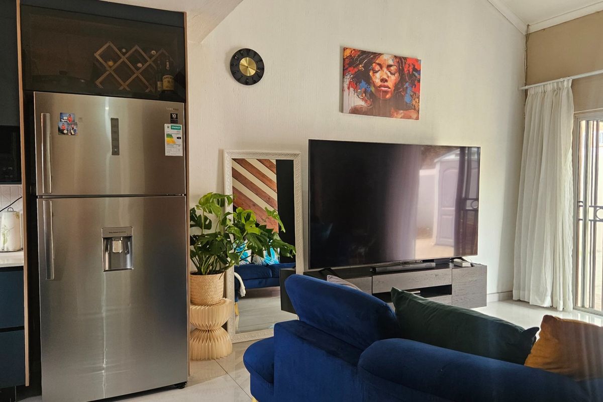 Family-friendly 3-bedroom townhouse - Photo 3