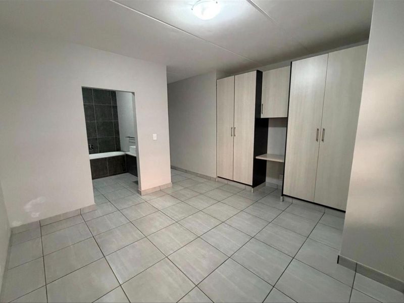 Stylish 2-Bedroom Apartment | Ideal Investment Opportunity - Photo 6