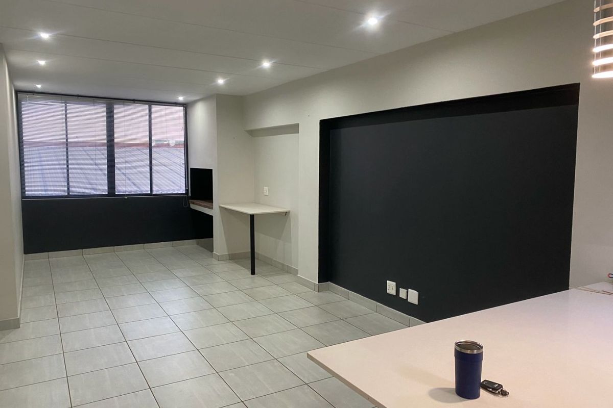 Stylish 2-Bedroom Apartment | Ideal Investment Opportunity - Photo 2