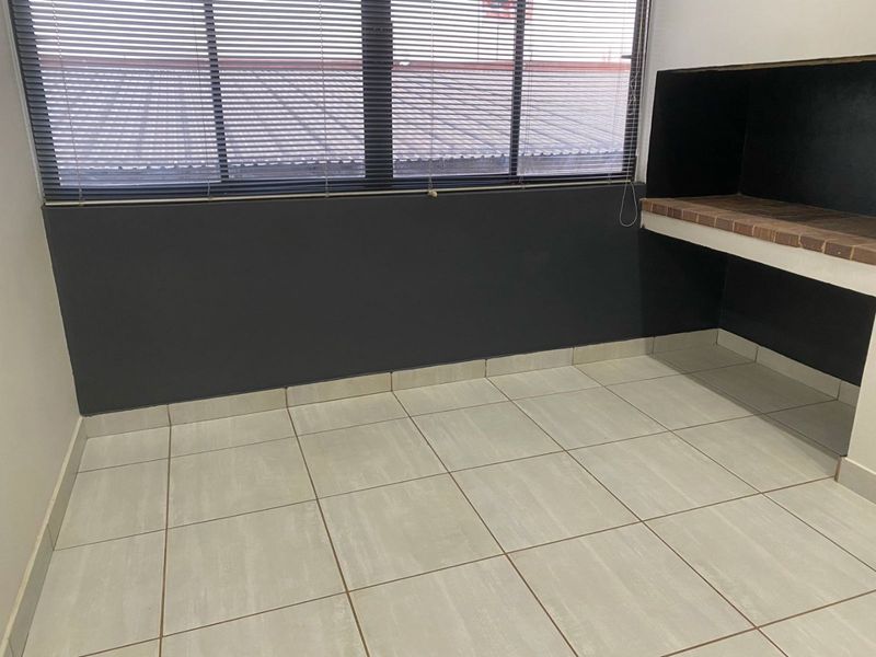 Stylish 2-Bedroom Apartment | Ideal Investment Opportunity - Photo 4