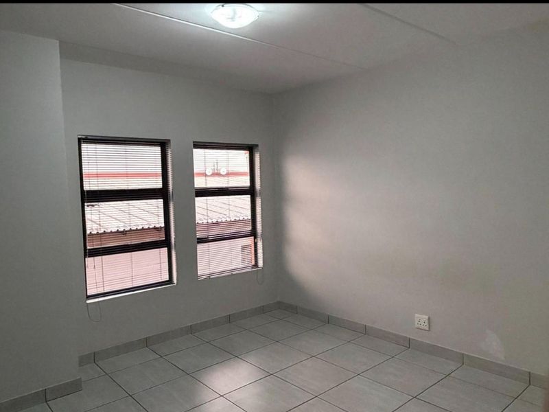 Stylish 2-Bedroom Apartment | Ideal Investment Opportunity - Photo 5