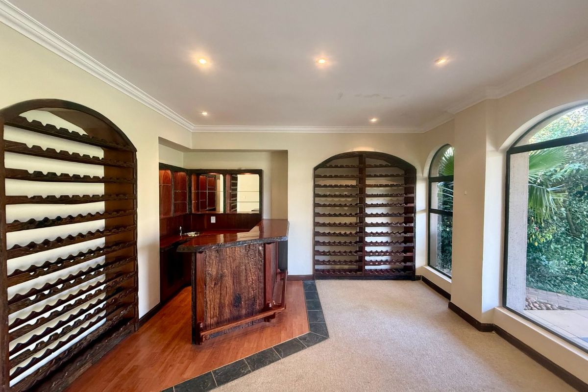 Elegant 4-Bedroom Home with Dam & Golf Course Views | Pecanwood Estate - Photo 3