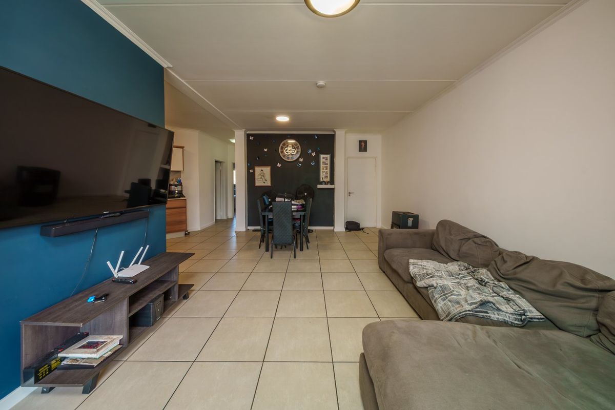 Spacious Apartment with a view - Photo 4