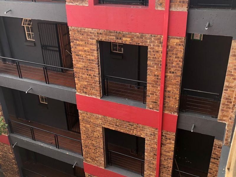 Modern 1-Bedroom Apartment in Sought-After Ravenswood - Photo 2